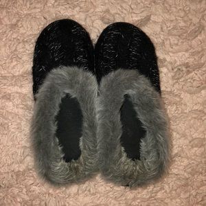 Black Fuzzy Slippers